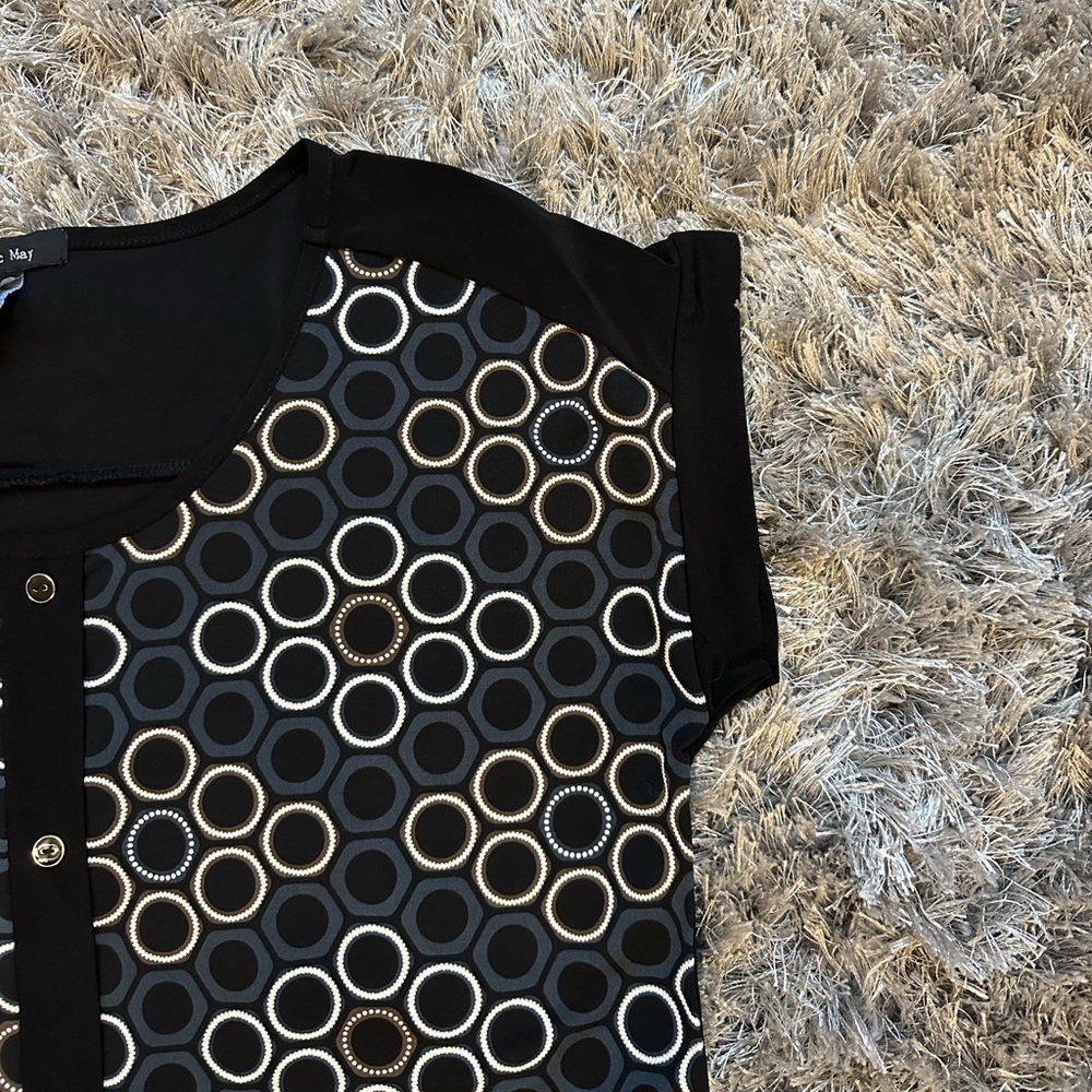 Black Patterned Cap-Sleeve Blouse - Adele & May - image 4